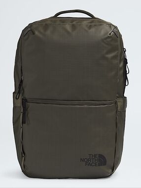 New The North Face Base Camp Voyager Daypack